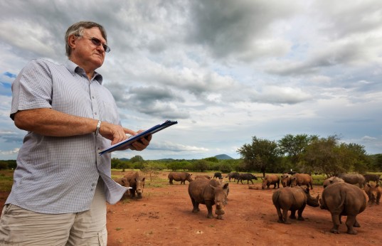 john-hume-rhino-farmer-south-africa-537x346